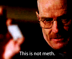 Breaking Bad GIF. Films en series Breaking bad Lydia Gifs Glimlach Knik Maskeren 