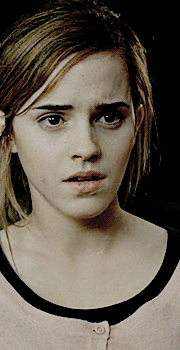 Emma Watson GIF. Beroemdheden Emma watson Gifs Filmsterren Ezra miller Logan lerman The perks of being a wallflower 