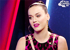 Katy Perry GIF. Artiesten Kauwgom Katy perry Gifs Nerveus Krekels In de war 