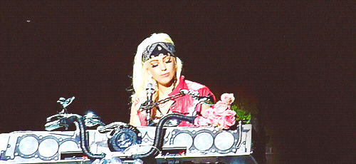 Lady Gaga GIF. Artiesten Lady gaga Gifs Vmas Nsync Vma 2013 Video music awards 2013 