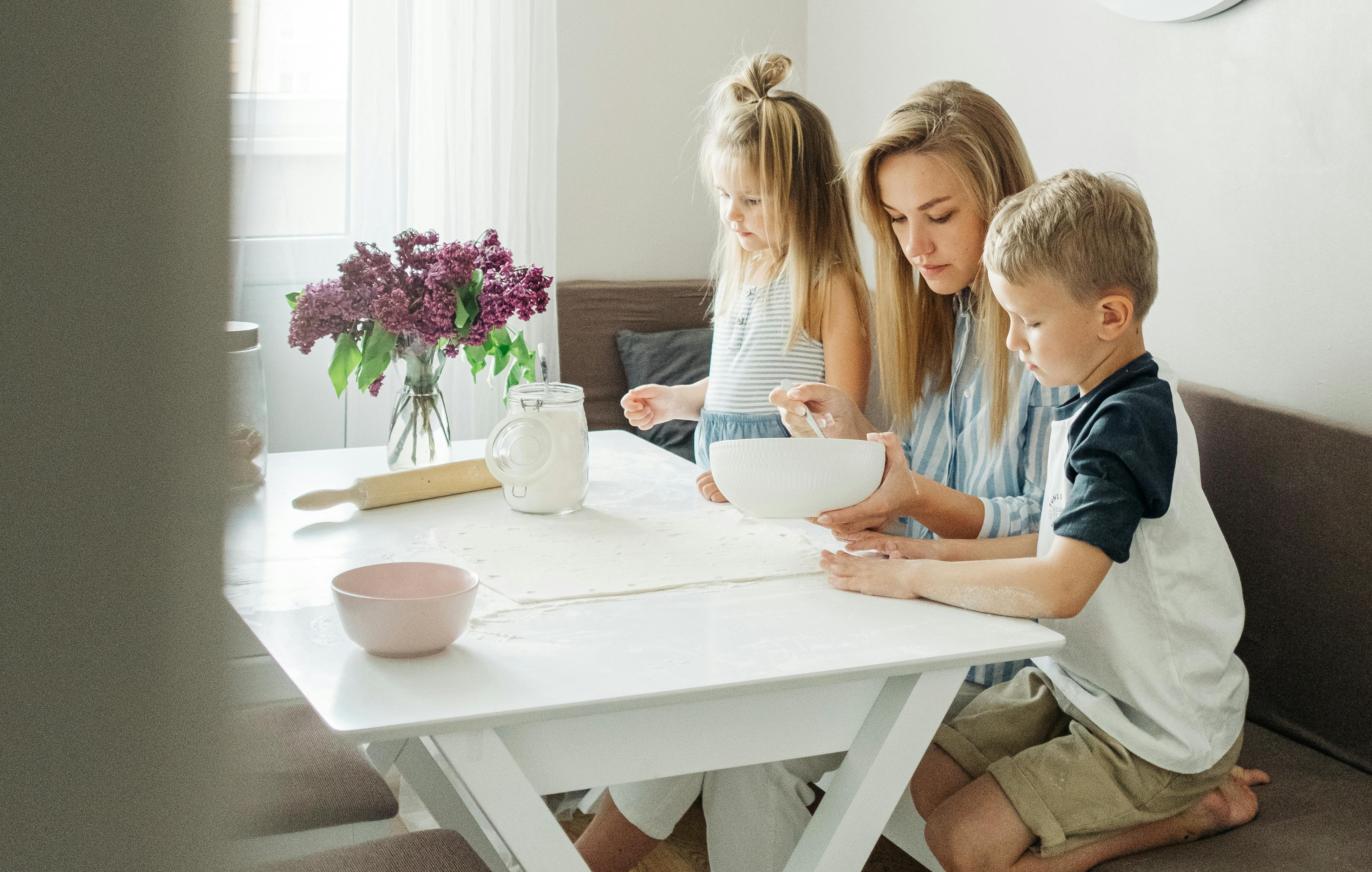 De leukste activiteiten in eigen huis voor jonge kinderen