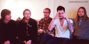 Adam Levine GIF. Artiesten Gifs Adam levine 