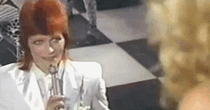 David Bowie GIF. Beroemdheden Artiesten Dave Gifs David bowie 90s Leven Fotoset Uur Live show De mooie dingen gaan 